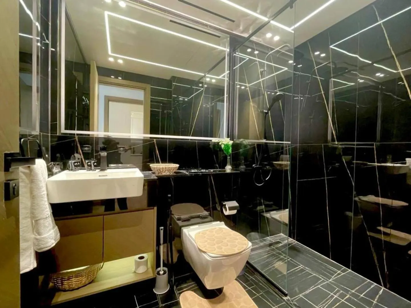 Chic 1Br Apt In Jvc With Free Use Of Pool And Gym Dubai