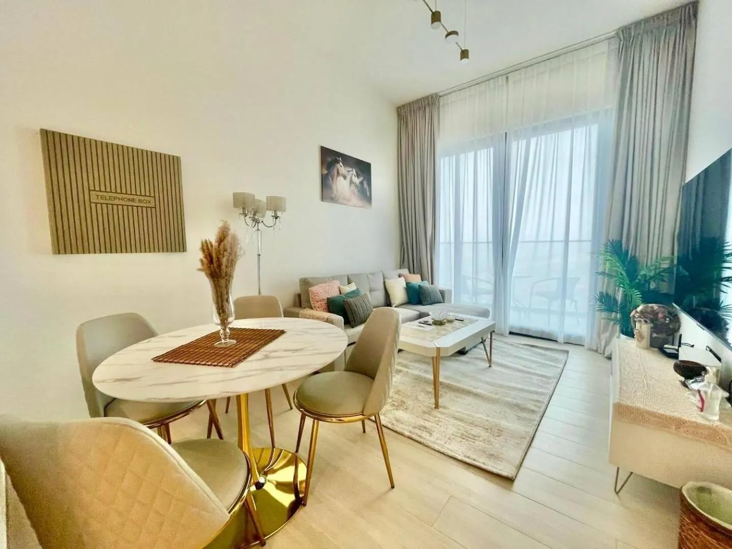 Chic 1Br Apt In Jvc With Free Use Of Pool And Gym Dubai Apartment