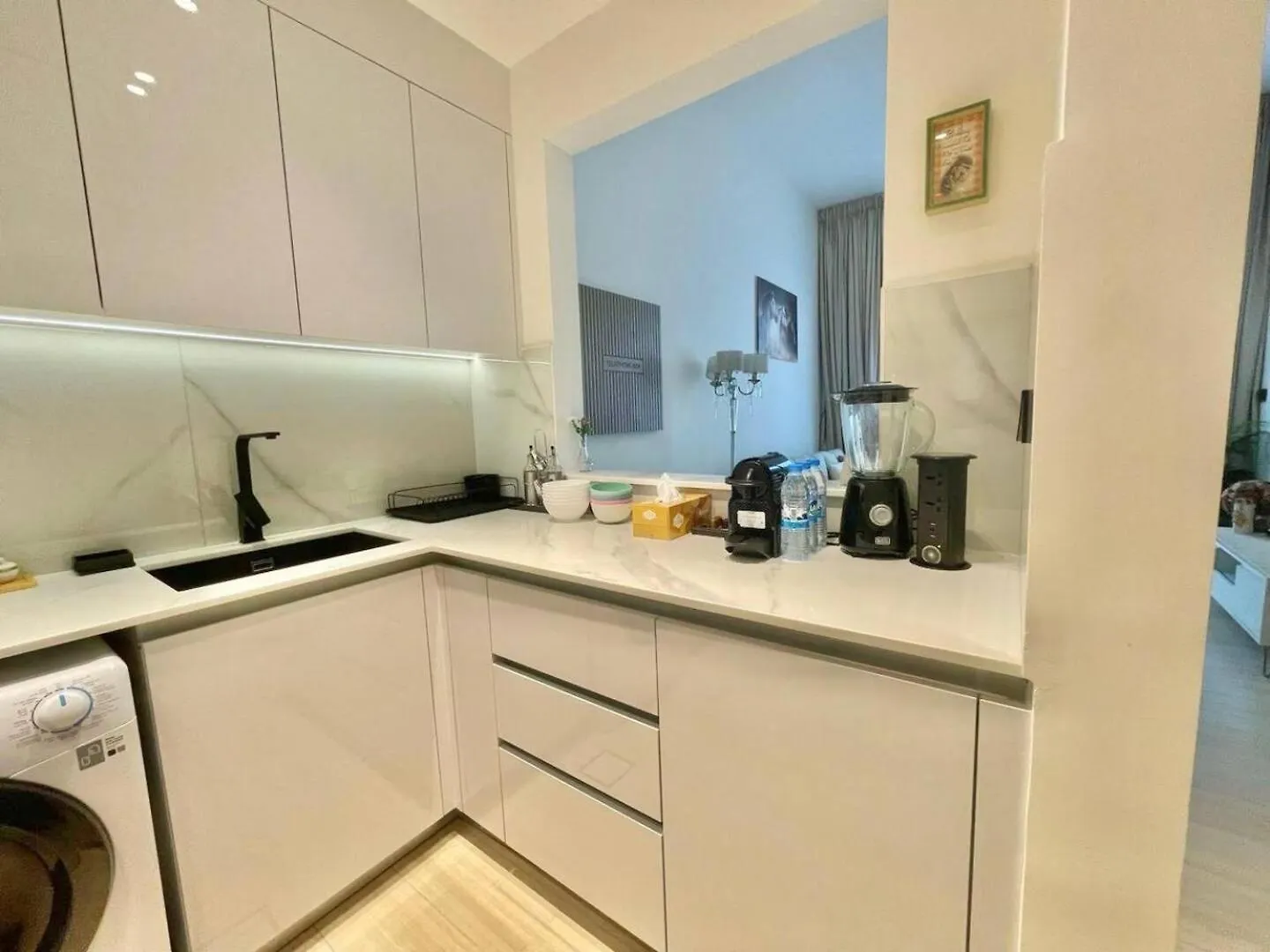 アパート Chic 1Br Apt In Jvc With Free Use Of Pool And Gym ドバイ